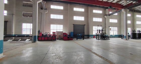 Machine de fabrication de trusses en acier plat 22kw ligne de production de soudage