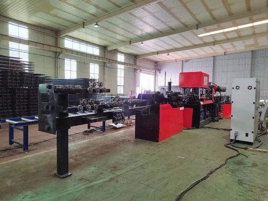 ≤ 18000 kg Machine de soudage de tubes carrés type ERW 47000mm*3500mm*4000mm