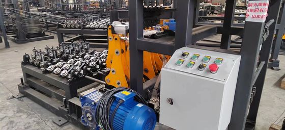 La machine de soudage automatique de la poutre de soupape Le diamètre de la barre principale est de 6 à 12 mm