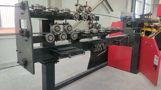 Contrôle PLC machine de soudage automatique treillis poutre de soudage largeur 70-90mm