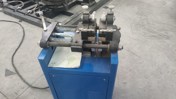 Fonctionnement sécurisé de la machine de soudage à boutons 380V Voltage d'entrée